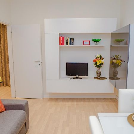 Guesthost - Istria M5 Cozy Apartment Mediolan Zewnętrze zdjęcie